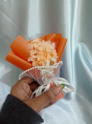 Cute Mini Dried Flower Bouquet (1 Pc)